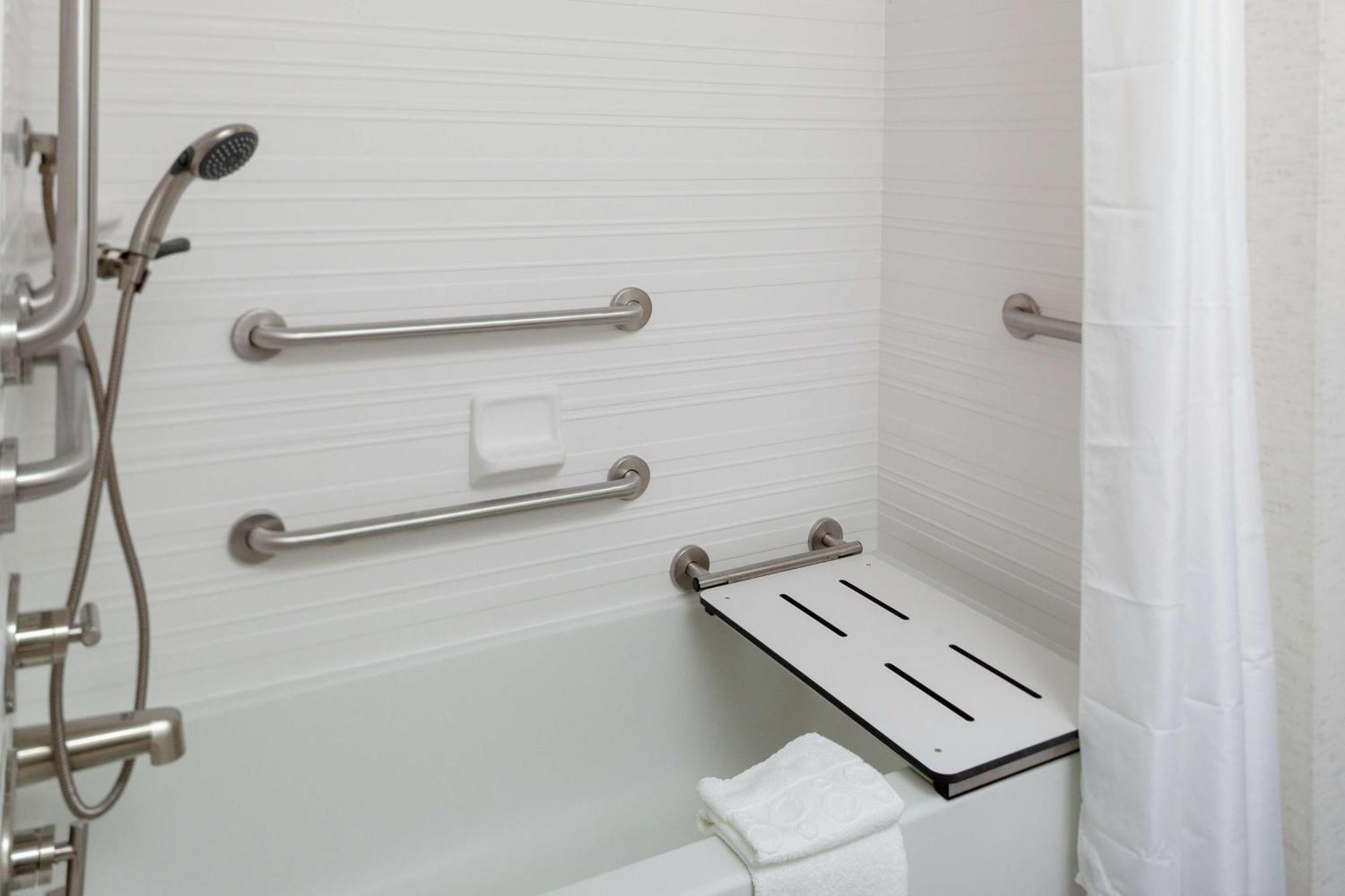 Hampton Inn & Suites Columbus Scioto Downs Экстерьер фото