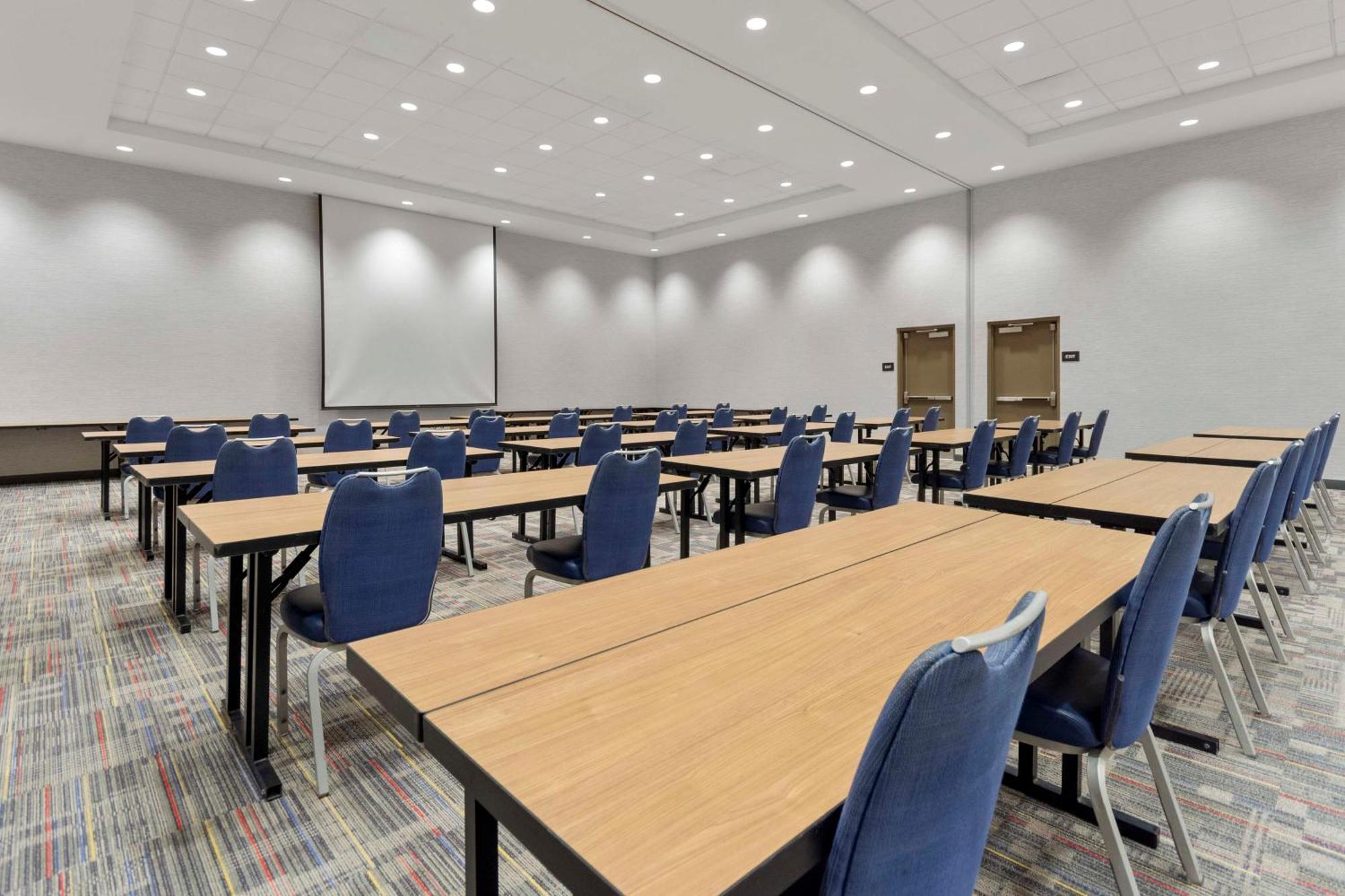 Hampton Inn & Suites Columbus Scioto Downs Экстерьер фото