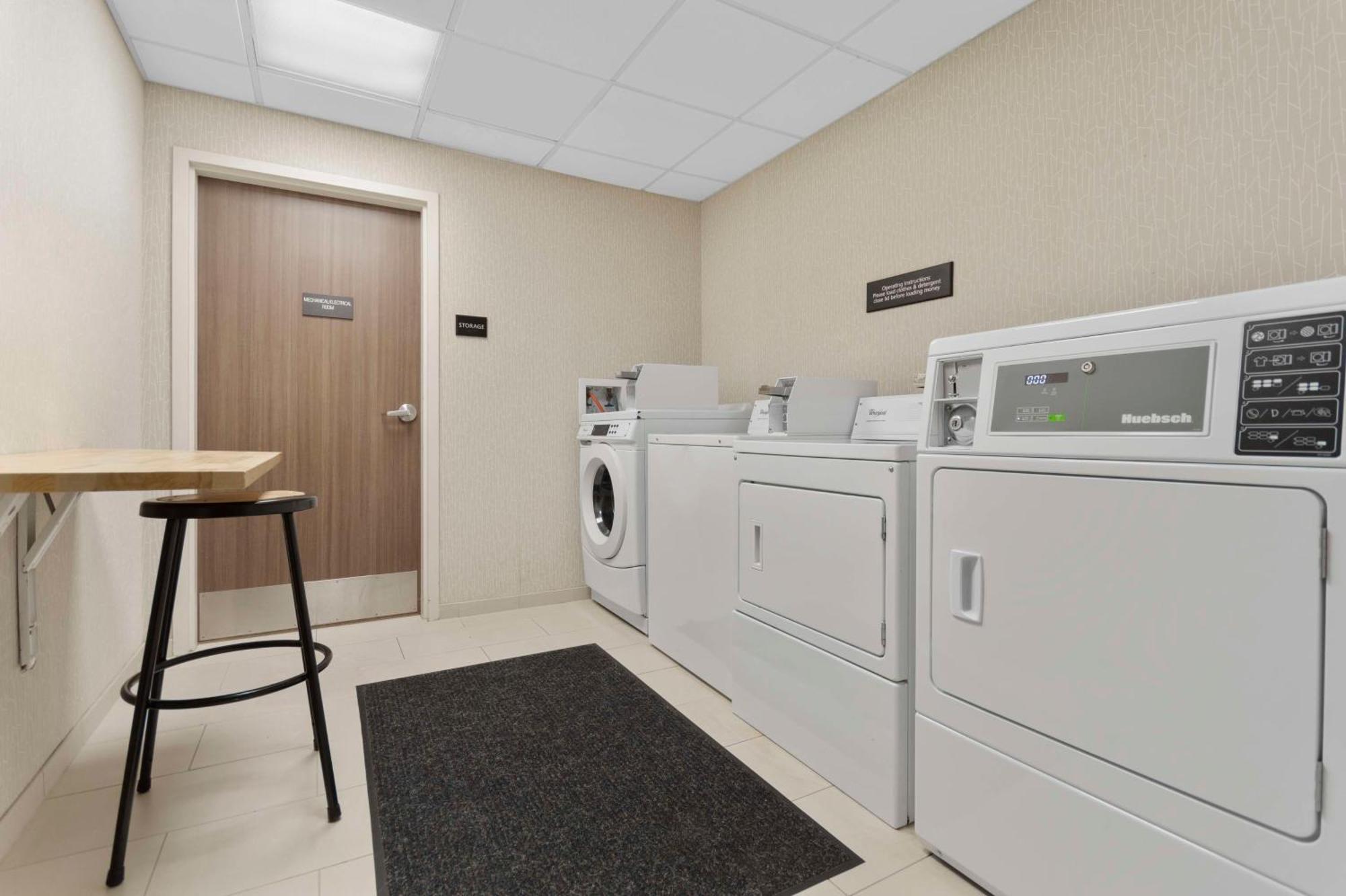 Hampton Inn & Suites Columbus Scioto Downs Экстерьер фото