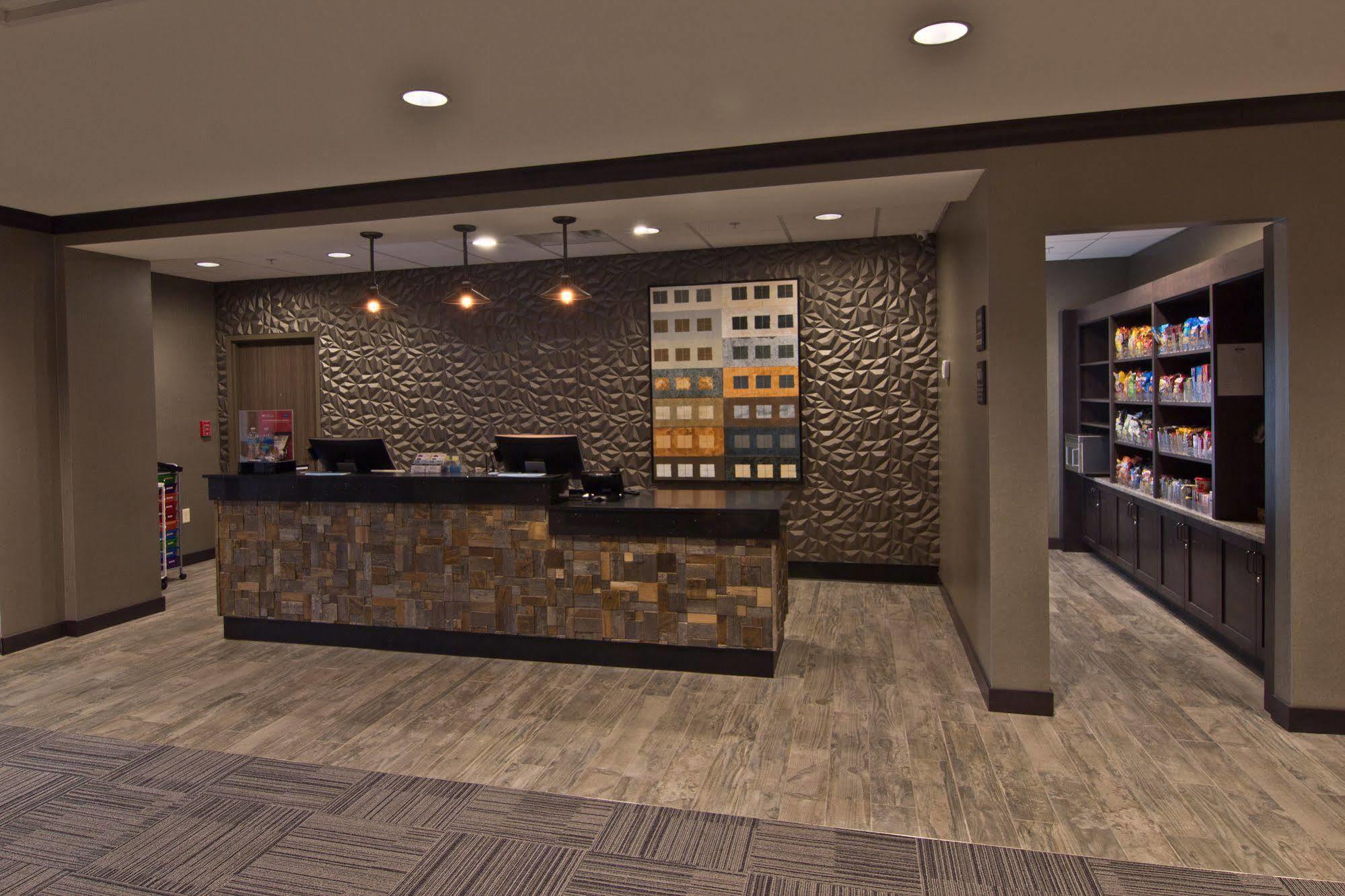 Hampton Inn & Suites Columbus Scioto Downs Экстерьер фото